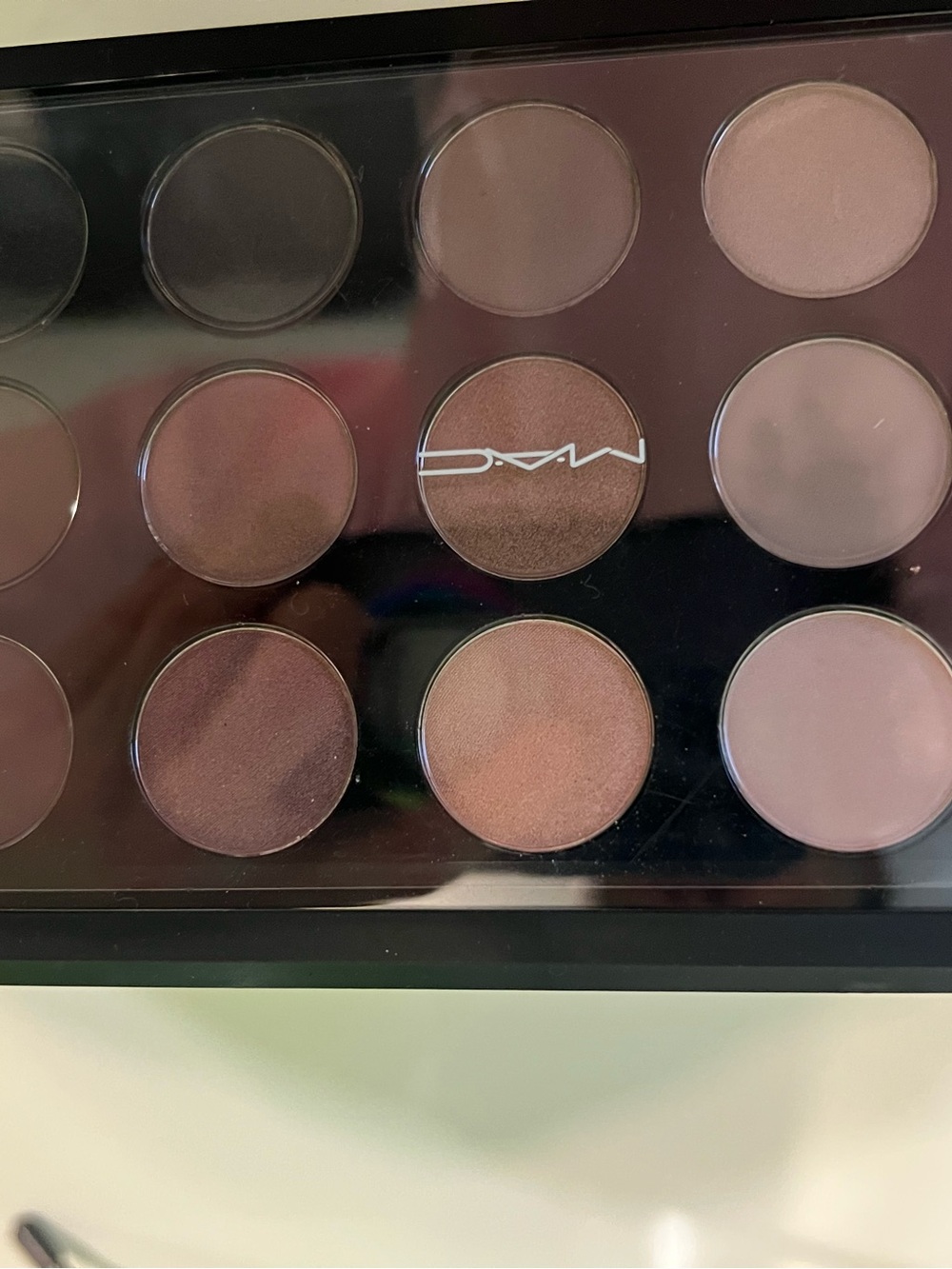 MAC Cosmetics Neutral Taupe & Brown Eyeshadow Palette